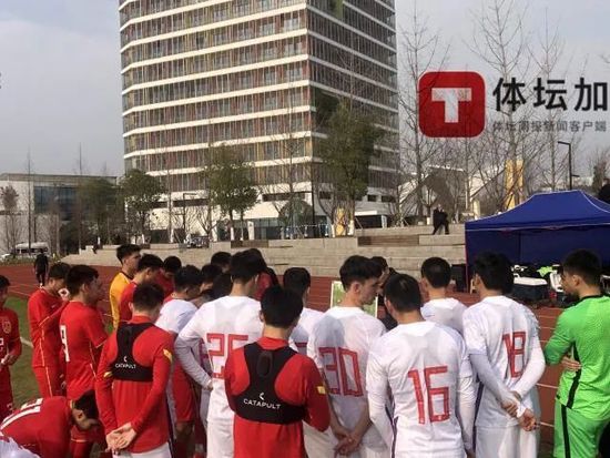 卡尔莫纳将继续留在俱乐部，担任副主席。